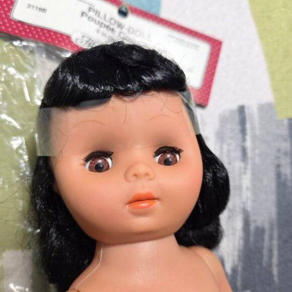 Vtg Fibre Craft Doll Pillow Doll 8" Tall Poupee Coussin Brown Hair Brown Eyes - Picture 7 of 10
